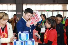 柏丽源亮相2017年第46届广州美博会 产品吸引眼球